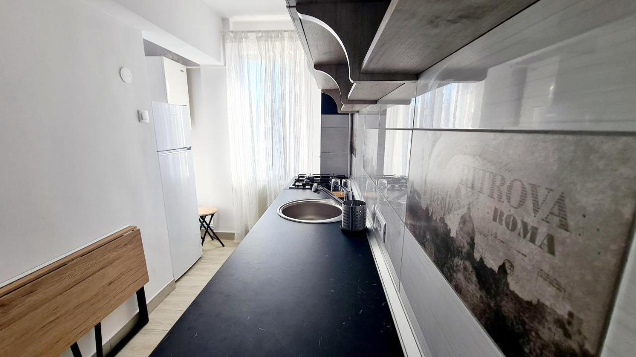 Belle Apartments - Central Пітешть Екстер'єр фото