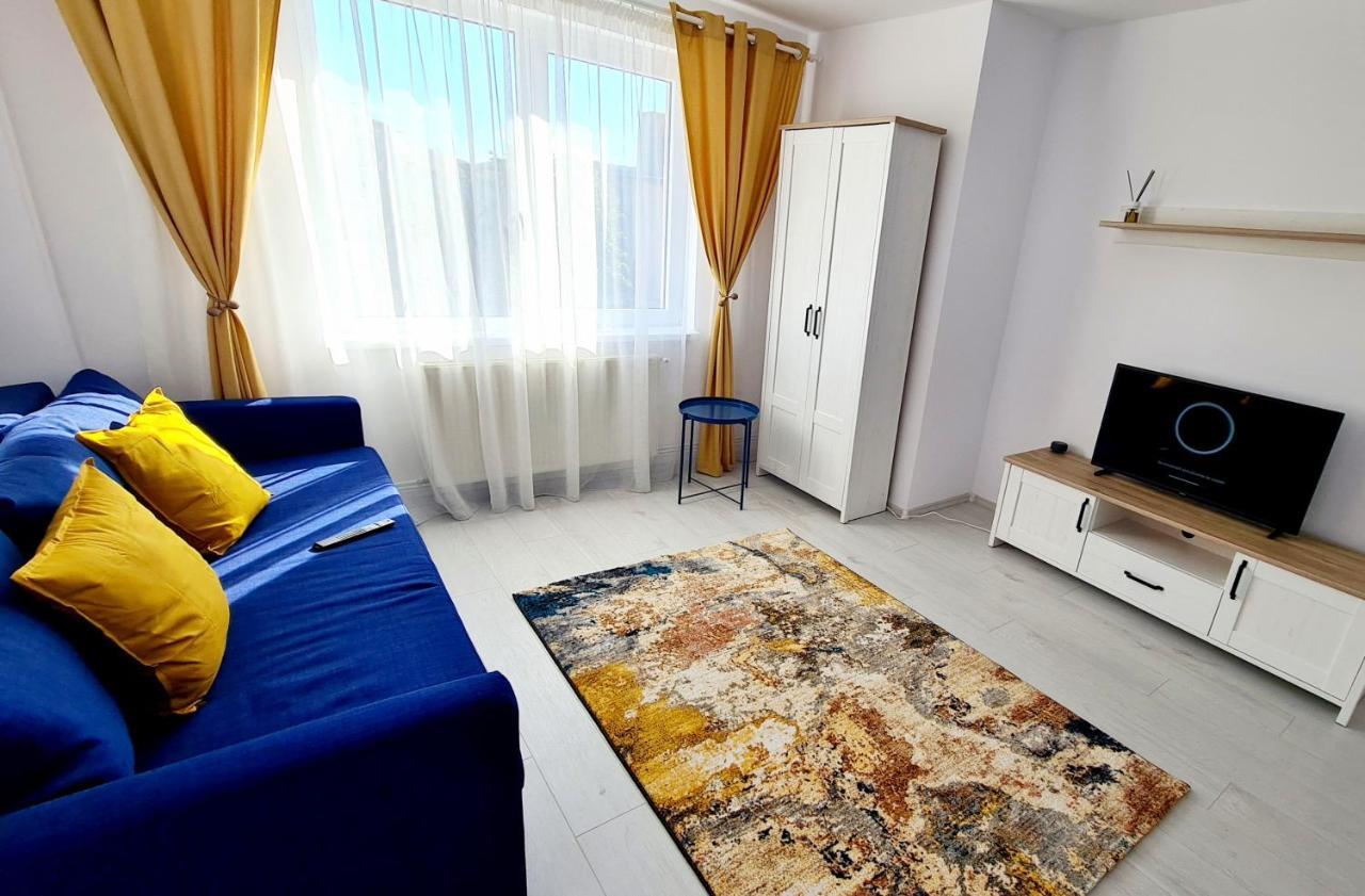 Belle Apartments - Central Пітешть Екстер'єр фото
